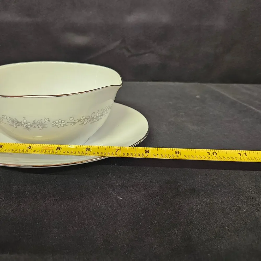 Noritake‎ China Amy 2154 Gravy Boat with attached underplate, Platinum Band